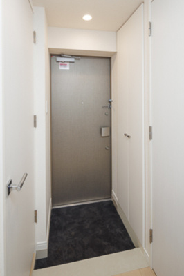 【玄関】 | エスパローマ目白 | ※写真は同タイプ住戸です。