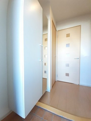【玄関】 | パラダイスＢ