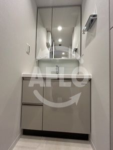 ルフォンプログレ堺筋本町タワーレジデンスの独立洗面台|ルフォンプログレ堺筋本町タワーレジデンス　独立洗面台