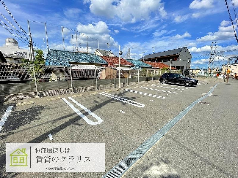 プランドールTの駐車場