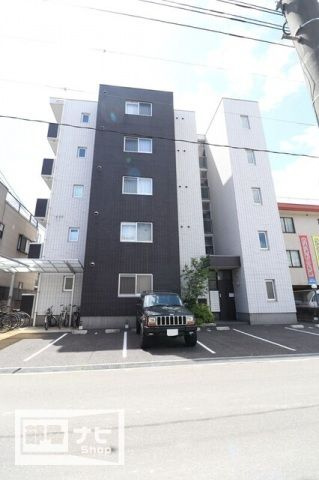 アルーア西町の外観