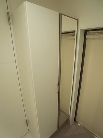 アルーア西町の玄関
