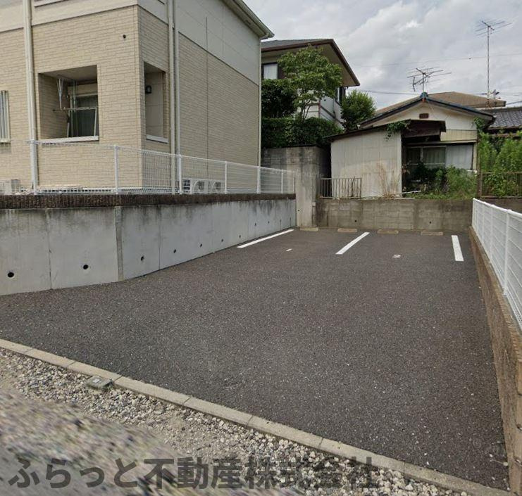 チェリーヒルズの駐車場|駐車場完備です