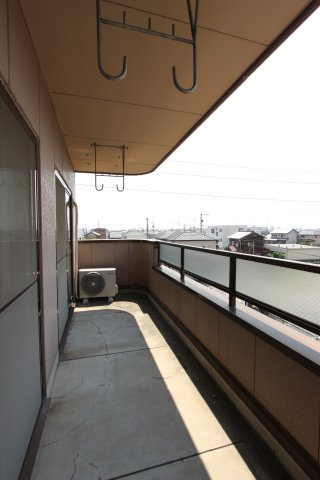 間渡里ハイツのバルコニー|同物件別部屋の参考写真です。