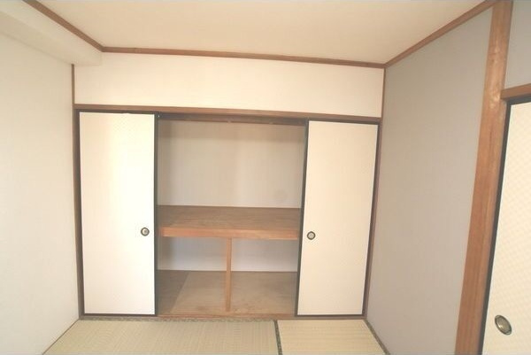 シャトー参番館の収納