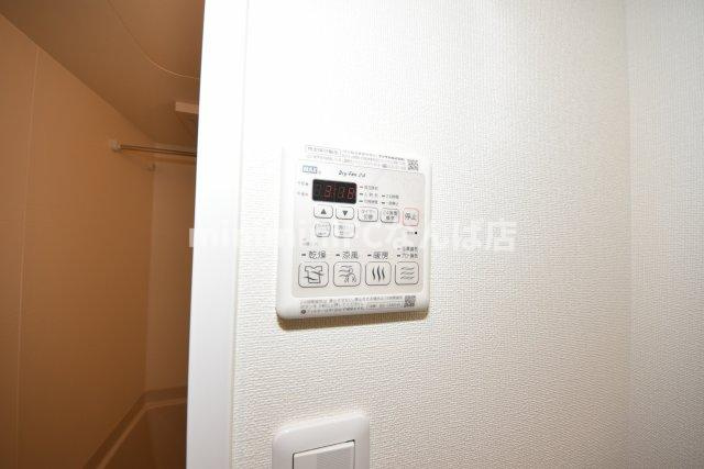 プレサンス難波駅前