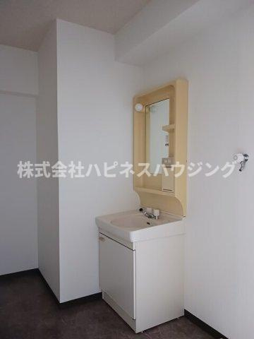 コージィコートナカムラの洗面所