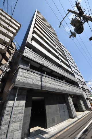 プレサンス野田阪神駅前ザ・ファーストの外観