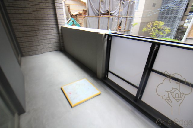Fujiman南森町のバルコニー