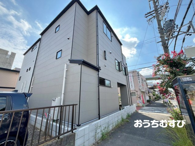北区清水2期(全2棟)の前面道路含む現地写真