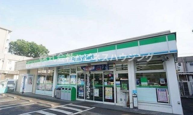 コンフォルトの周辺|ファミリーマートまで650m