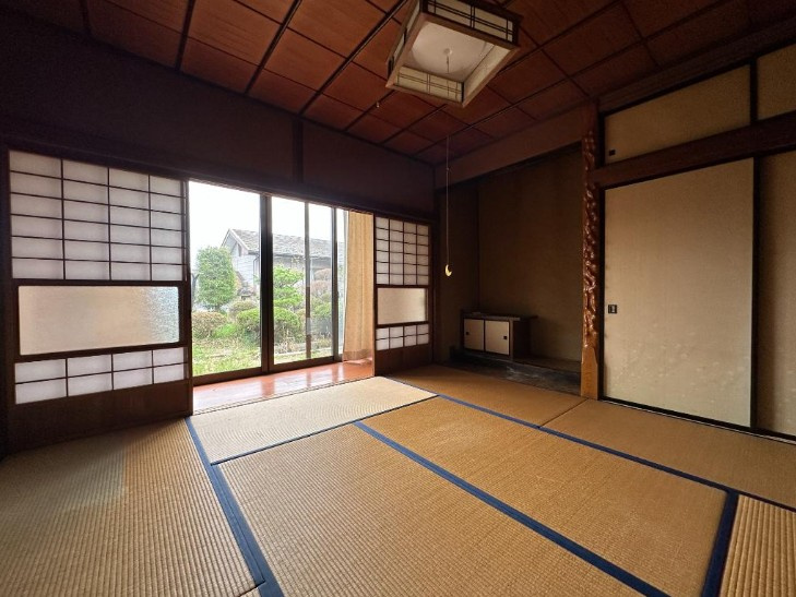 福島市 飯野町字向舘（松川駅） 平屋建 ４ＤＫの和室