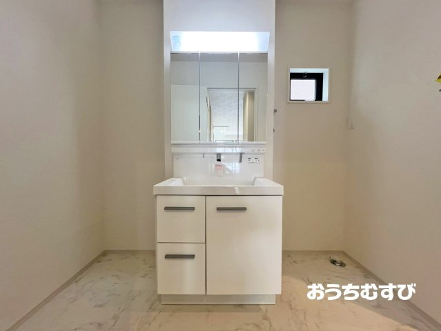 北区八代町1期(全2棟)の独立洗面台