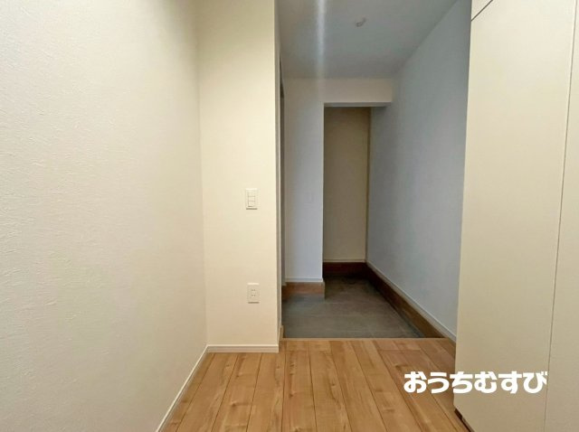 北区八代町1期(全2棟)の玄関