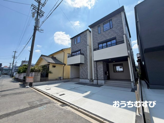 北区八代町1期(全2棟)の前面道路含む現地写真