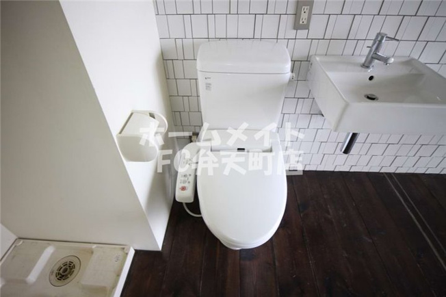 【トイレ】 | W motomachi | コンパクトで使いやすいトイレです
