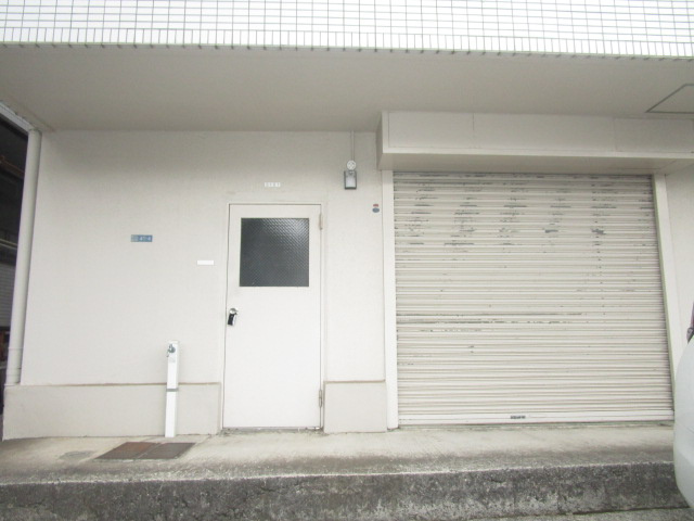 横浜市都筑区東山田４丁目の倉庫の外観