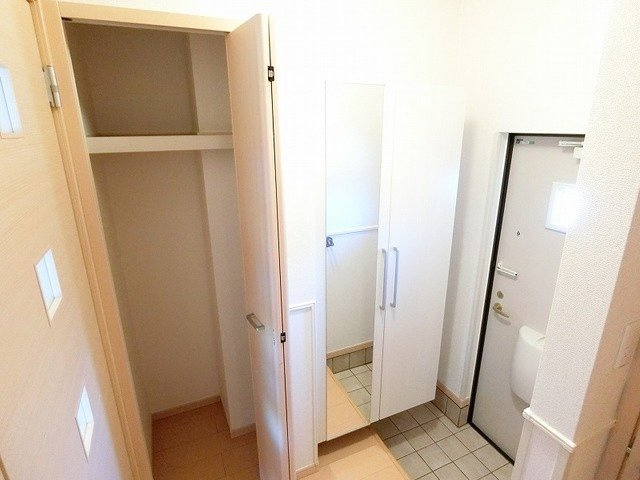 アルバーダの玄関