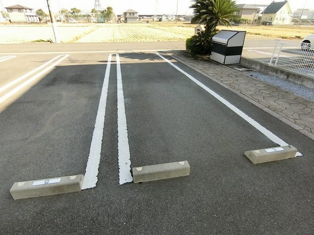ＡＫハイムの駐車場