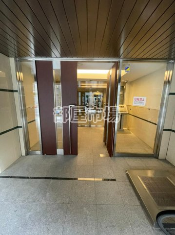 日神デュオステージ三ノ輪のエントランス