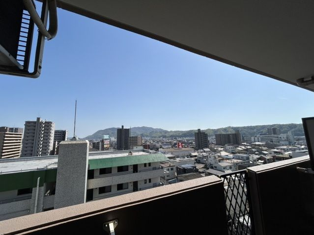 西町ロイヤルスクエアのバルコニー