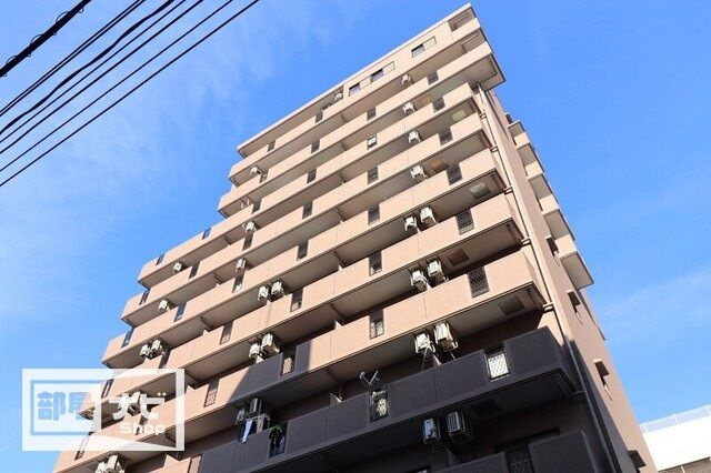 西町ロイヤルスクエア