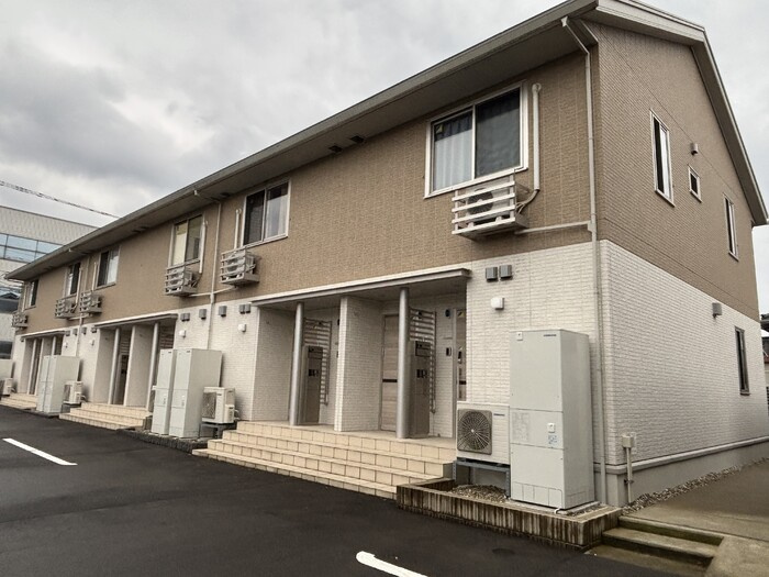 メディオカーサYの外観