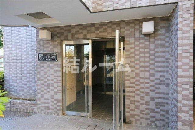 文京区水道２丁目の賃貸マンションのエントランス