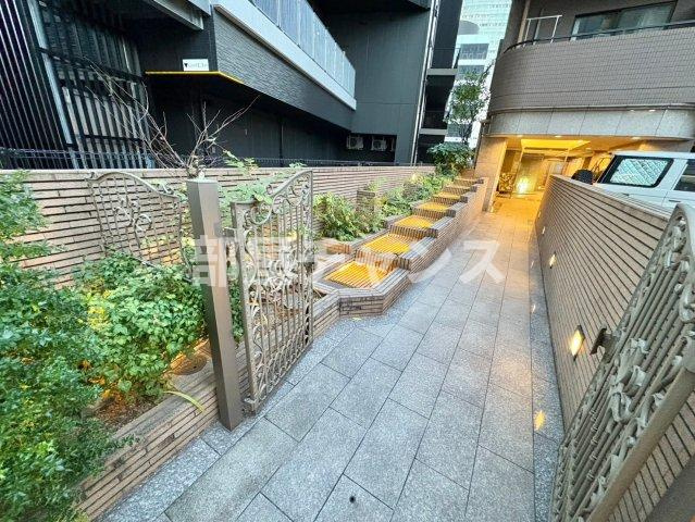 ヴェルシェーヌ桜橋のエントランス