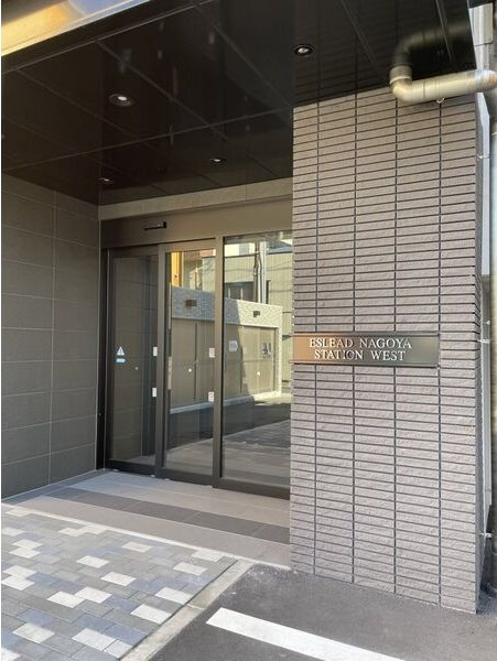 エスリード名古屋STATION WESTのエントランス