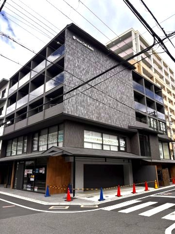 バインオークラビ