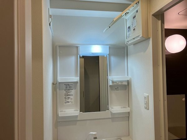 Ｇ-シェノン鳴尾の洗面所