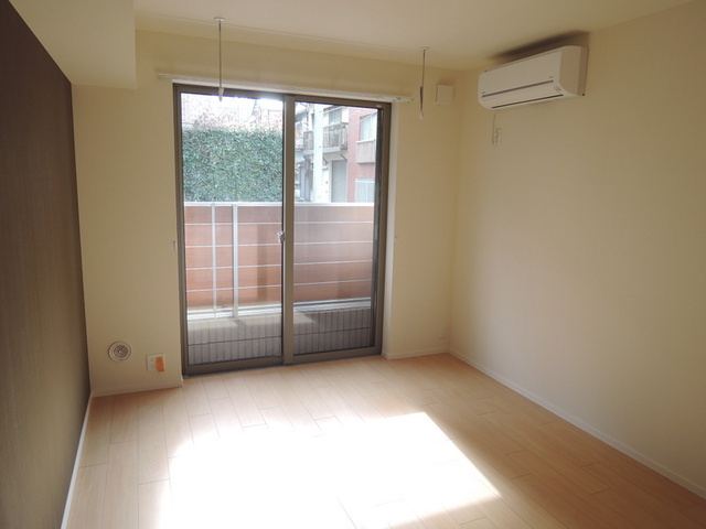ボヌールメゾンの寝室|★１階ですが明るいお部屋です★
