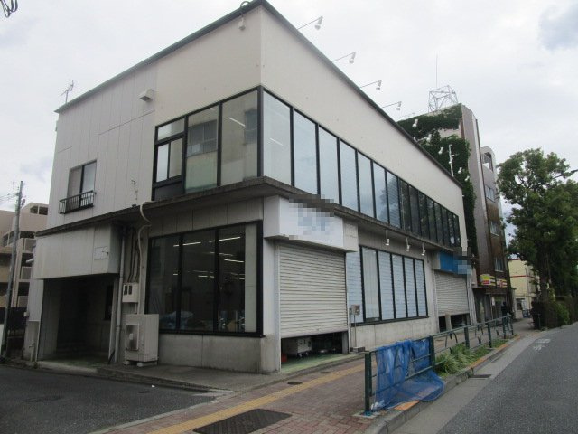 板橋区東山町の倉庫の外観