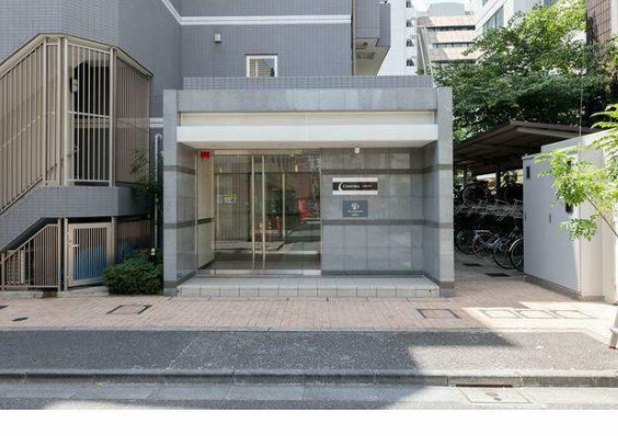 【エントランス】 | コンフォリア三田トロワ | エントランスです