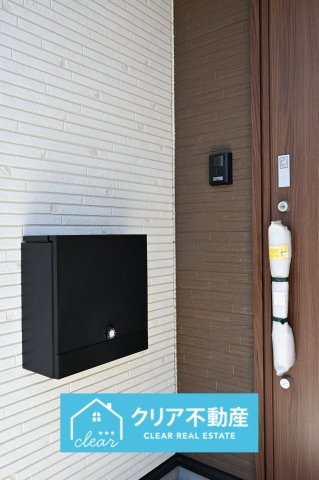 【設備】 | 桐生市広沢町第18　クレイドルガーデン | 壁面一体型のポスト