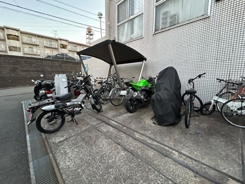 備え付け家具備品（同仕様） 