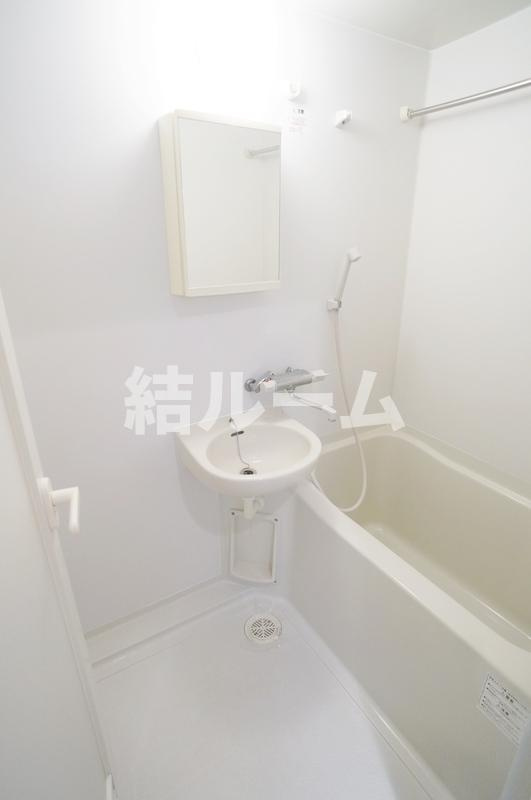 板橋区東新町１丁目の賃貸マンションの浴室