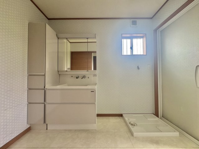 【オール電化】結城市小田林中古戸建(旭化成ホームズ)注文住宅の洗面所