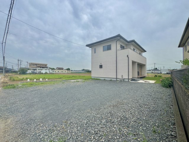 【オール電化】結城市小田林中古戸建(旭化成ホームズ)注文住宅の駐車場