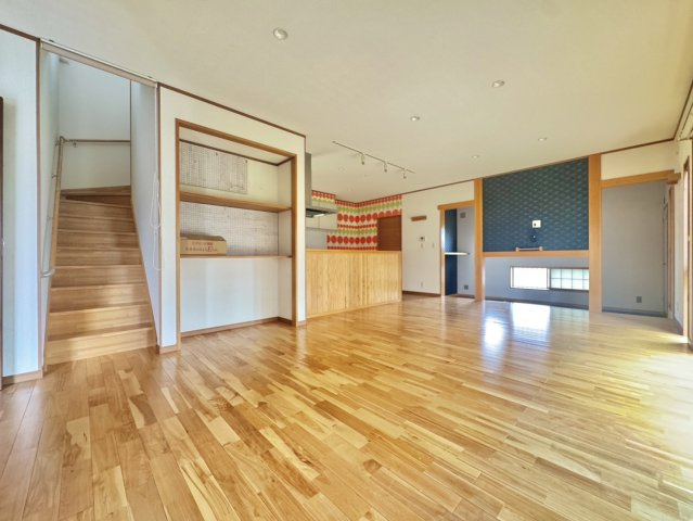 【オール電化】結城市小田林中古戸建(旭化成ホームズ)注文住宅の居間・リビング