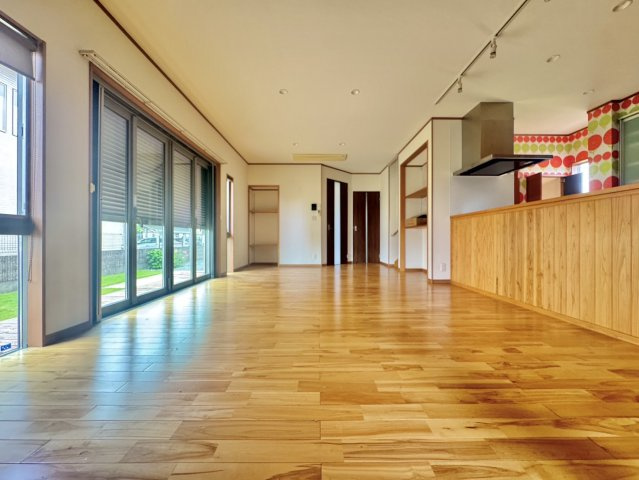 【オール電化】結城市小田林中古戸建(旭化成ホームズ)注文住宅の居間・リビング