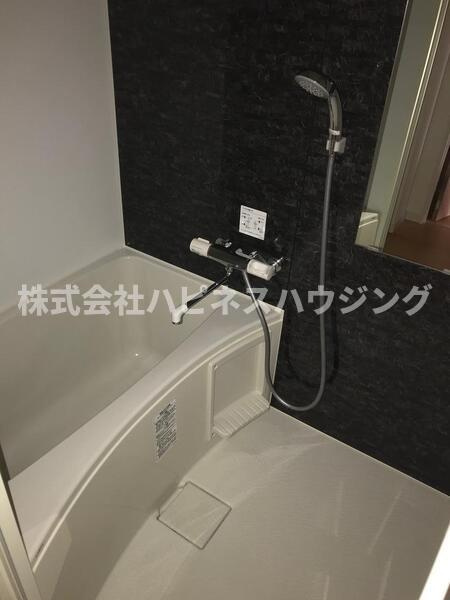 ガーネット柏の浴室