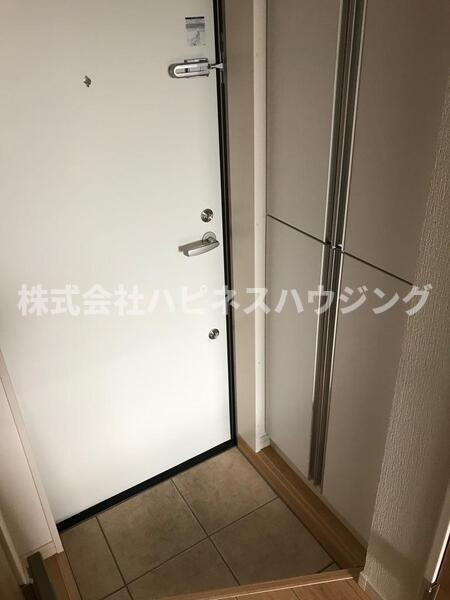 ガーネット柏の玄関