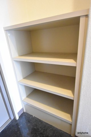 サンライズ壱番館　仲介手数料無料の収納