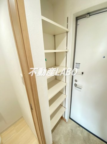 H-maison大正の玄関
