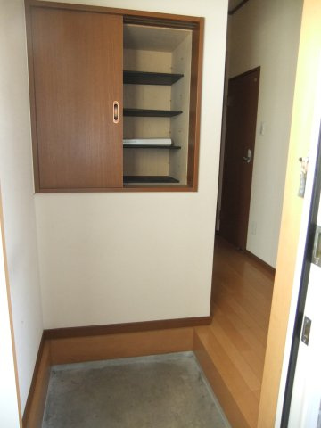 不動タウンの玄関