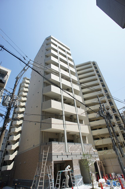 IBERIS COURT