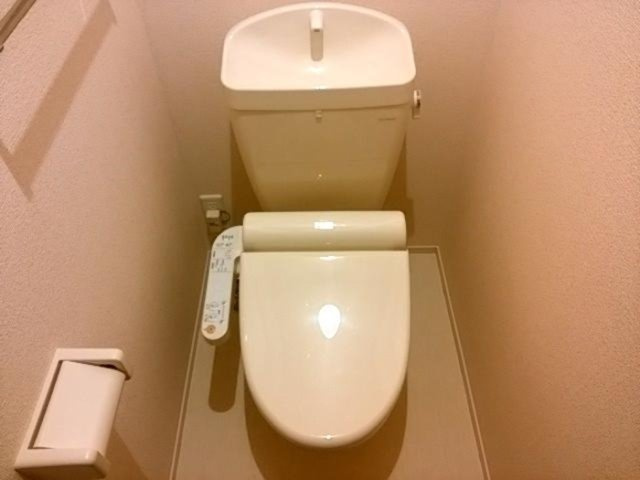 Ｄ-ｒｏｏｍ ＴＡＫＥｊａｎｇのトイレ|コンパクトで使いやすいトイレです