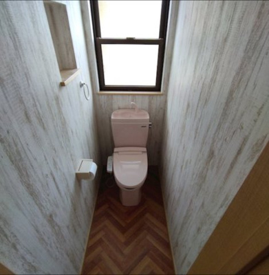 【トイレ】 | 中間市土手ノ内1丁目戸建 | 清潔感のあるトイレです
